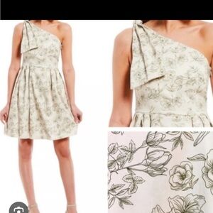 Gianni Bini Cream Floral One-Shoulder Dress